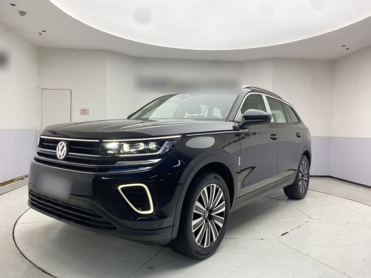 2026 330TSI Luxury