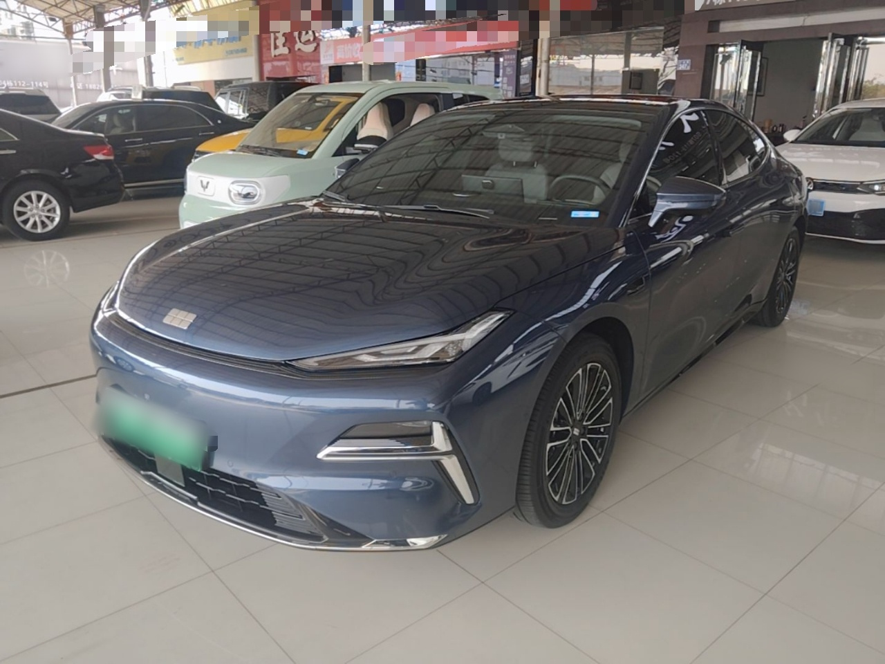 Galaxy Starlight 8 2025 130km EM-i Premium