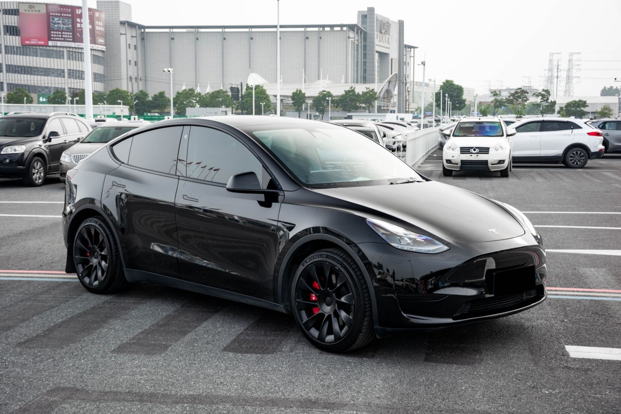 Model Y 2022 RWD photo 4
