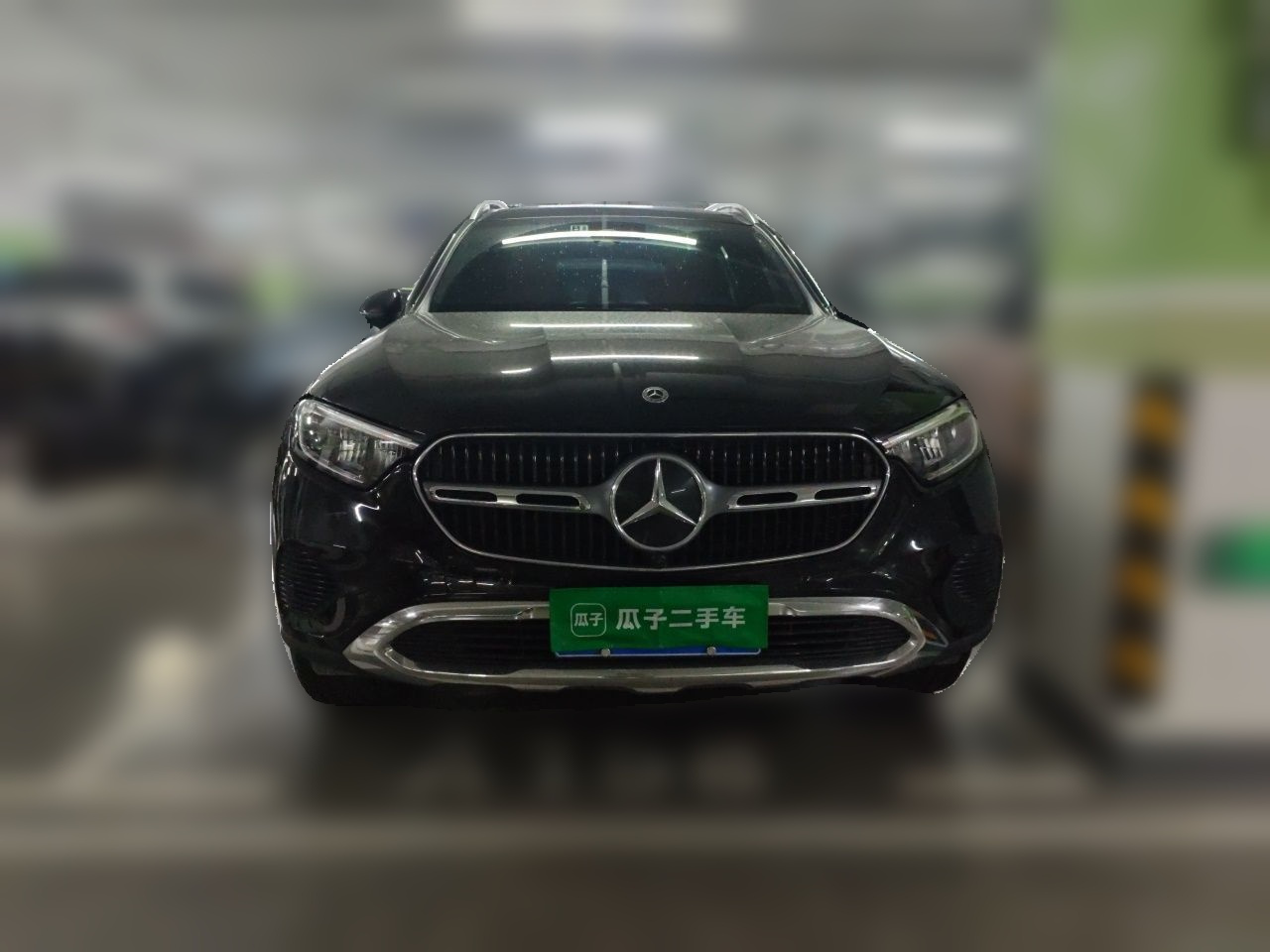 GLC 2023 GLC 260 L 4MATIC Dynamic 5-Seater photo 2