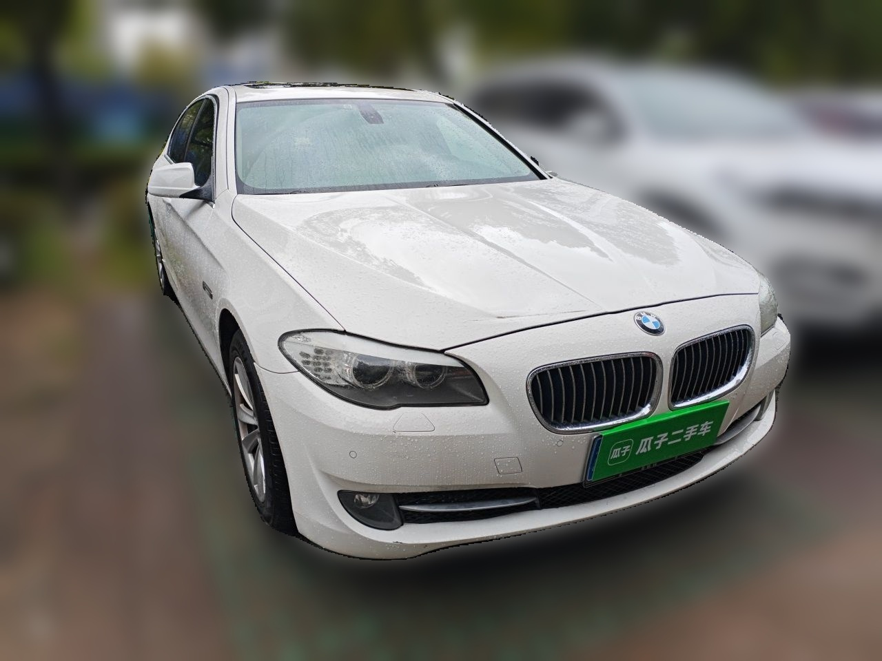 5 Series 2011 523Li Leading photo 3
