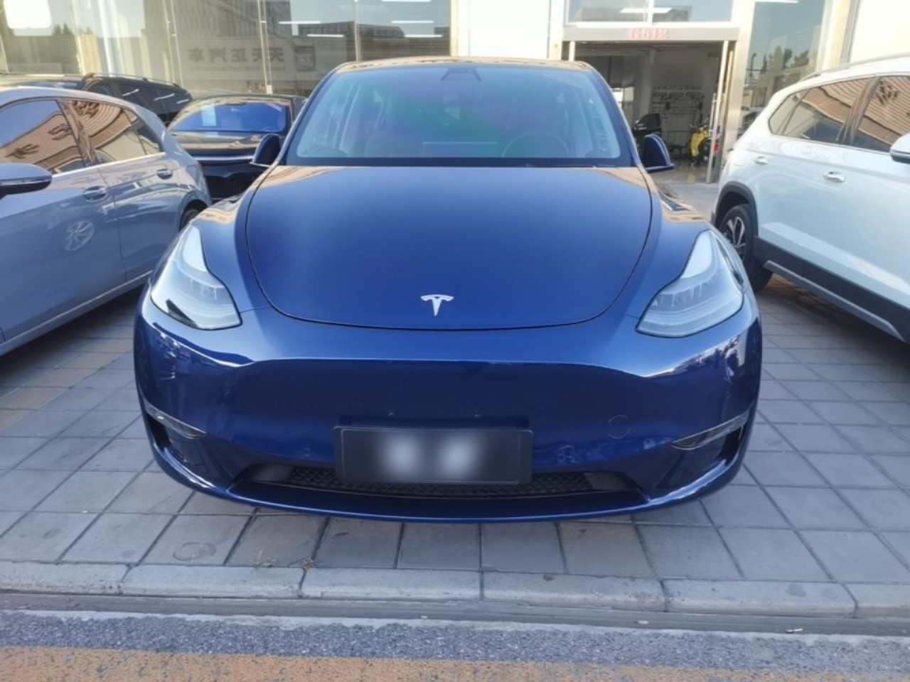 Model Y 2021 Long Range AWD photo 2