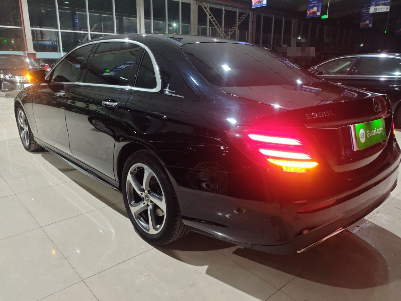 E-Class 2019 E 200 L Sport 4MATIC photo 4