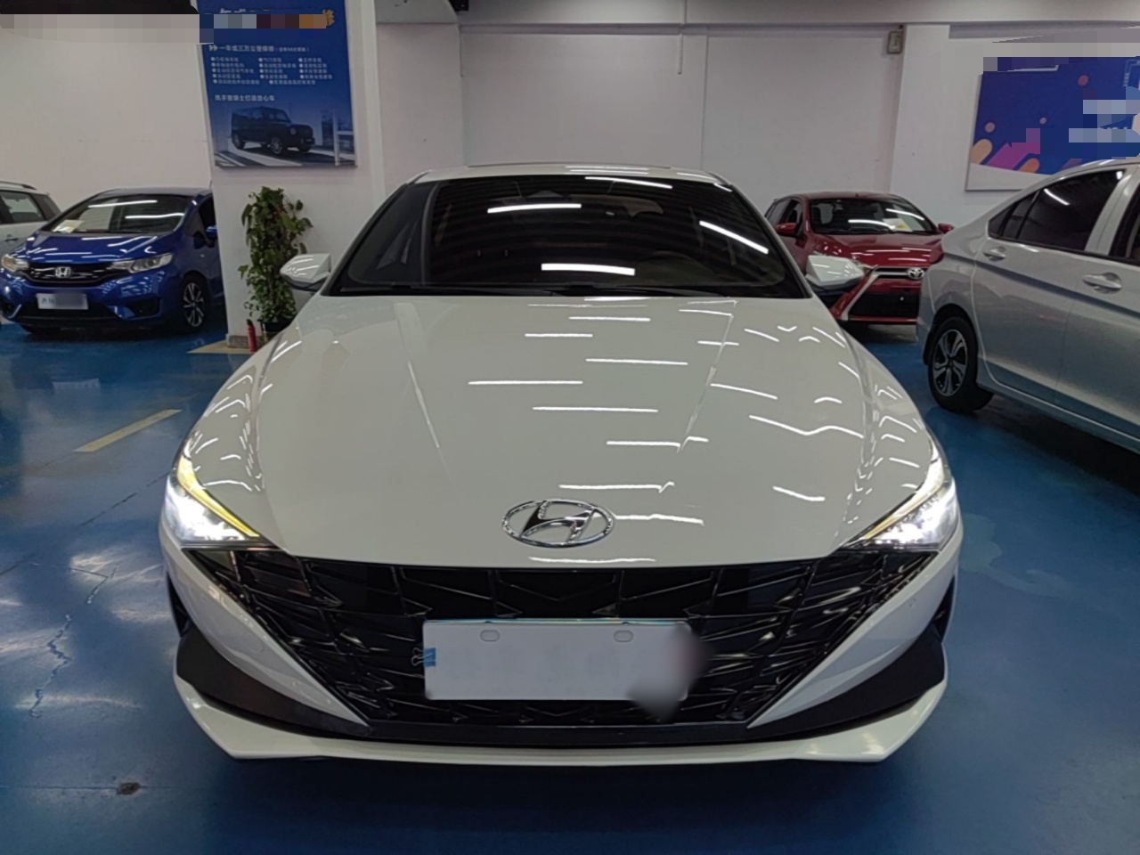 Elantra 2021 240TGDi DCT LUX Premium photo 2
