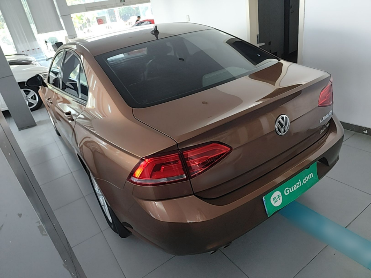 Lamando 2015 230TSI MT photo 4