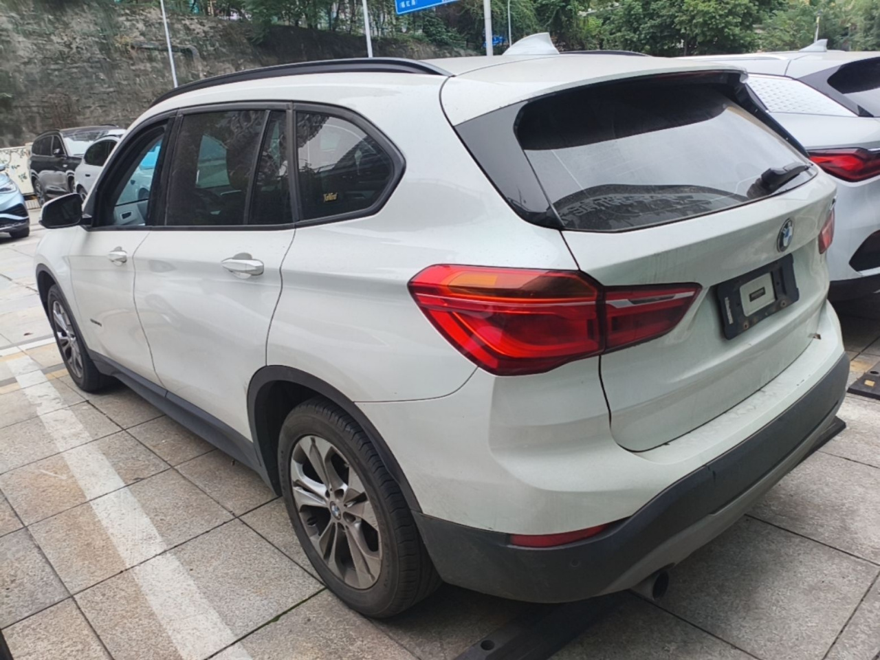 X1 2016 sDrive18Li Exclusive photo 4