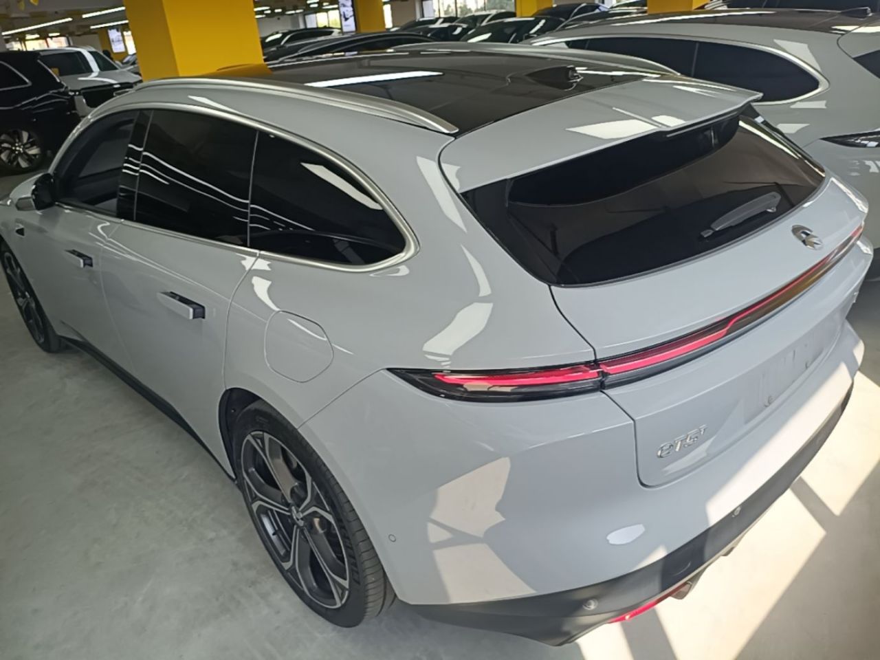 ET5T 2024 75kWh Touring photo 4