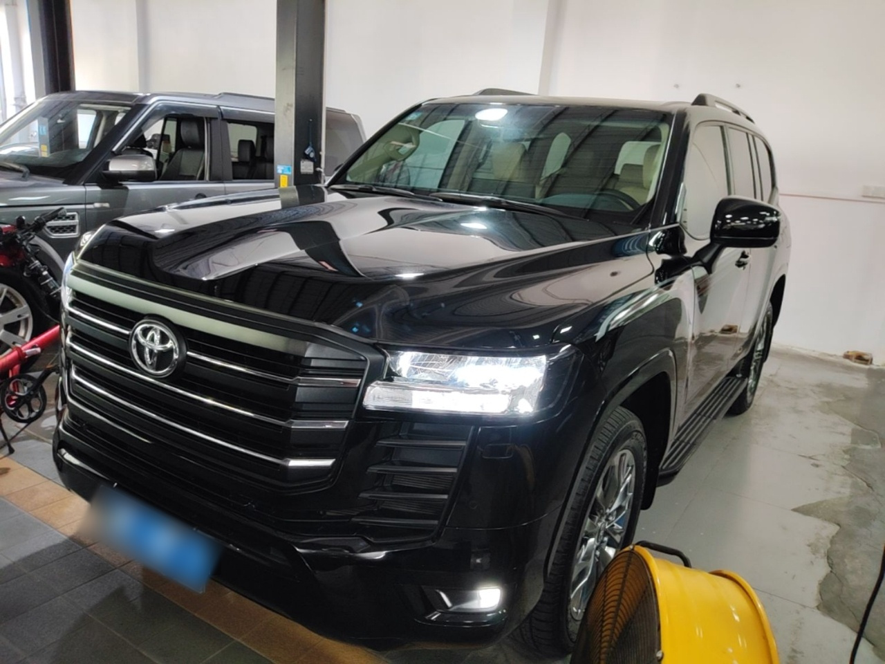 Land Cruiser Parallel Import