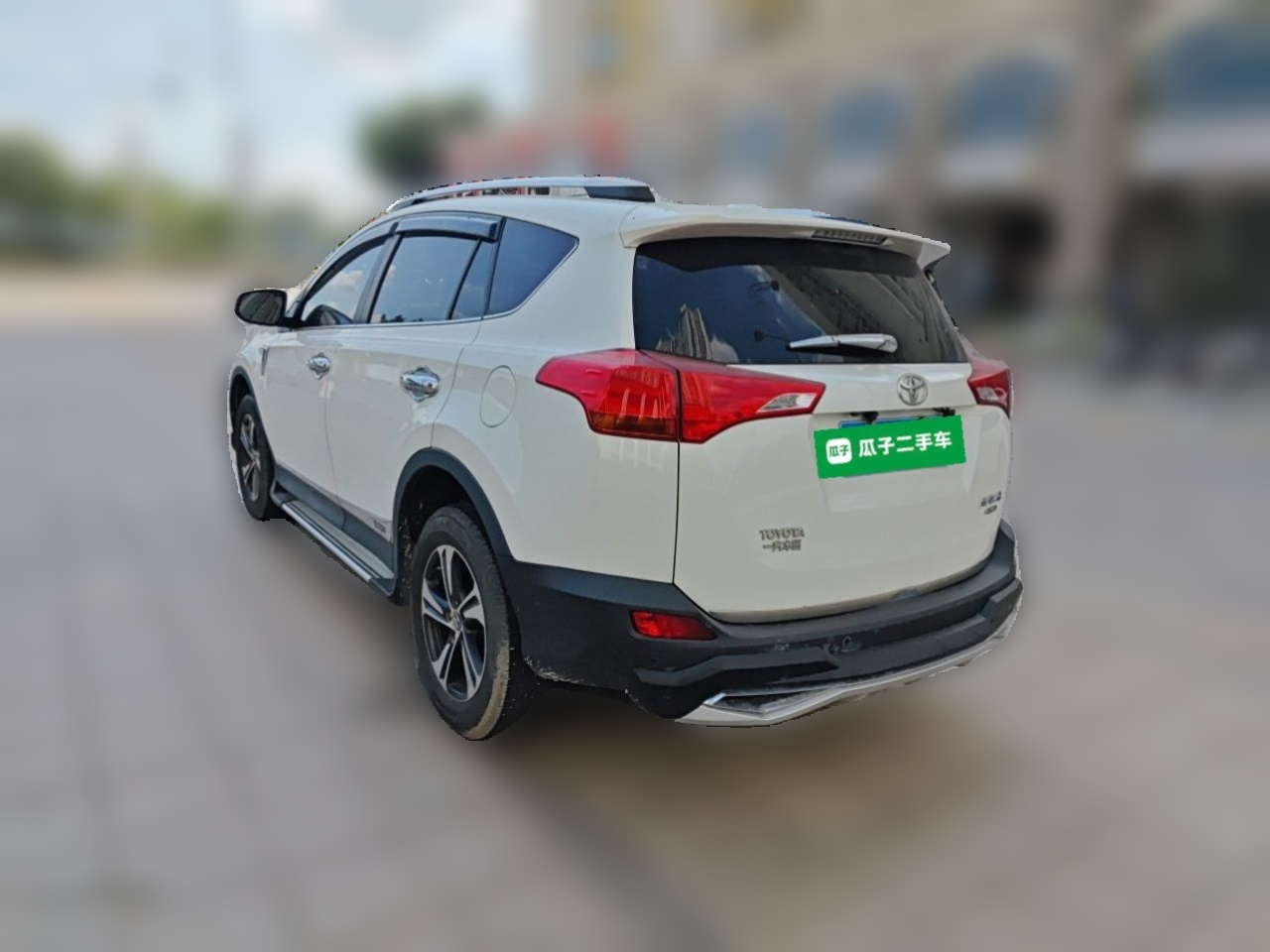 RAV4 2015 2.0L CVT RWD photo 4