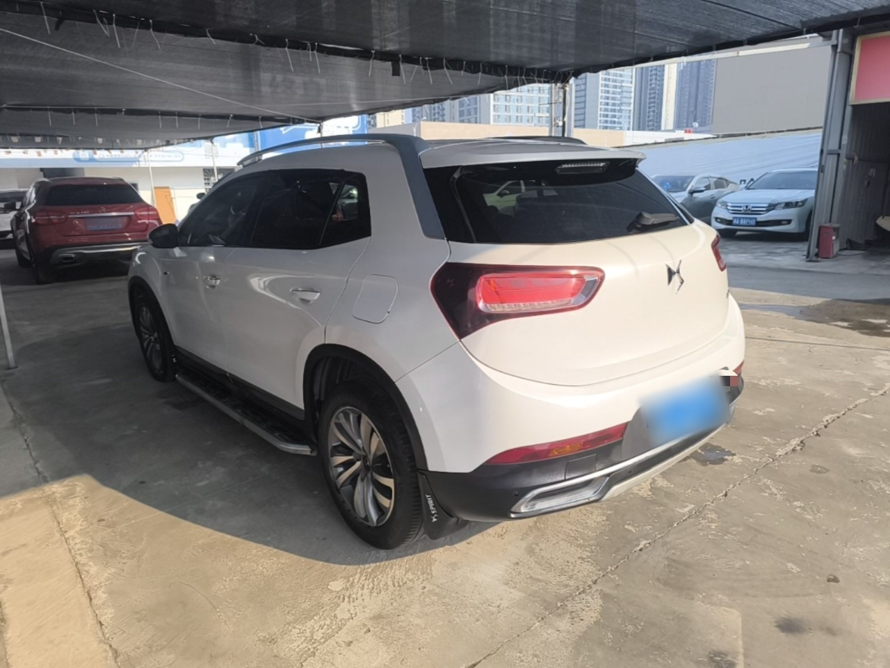 6 2014 1.6T Luxury THP160 photo 4