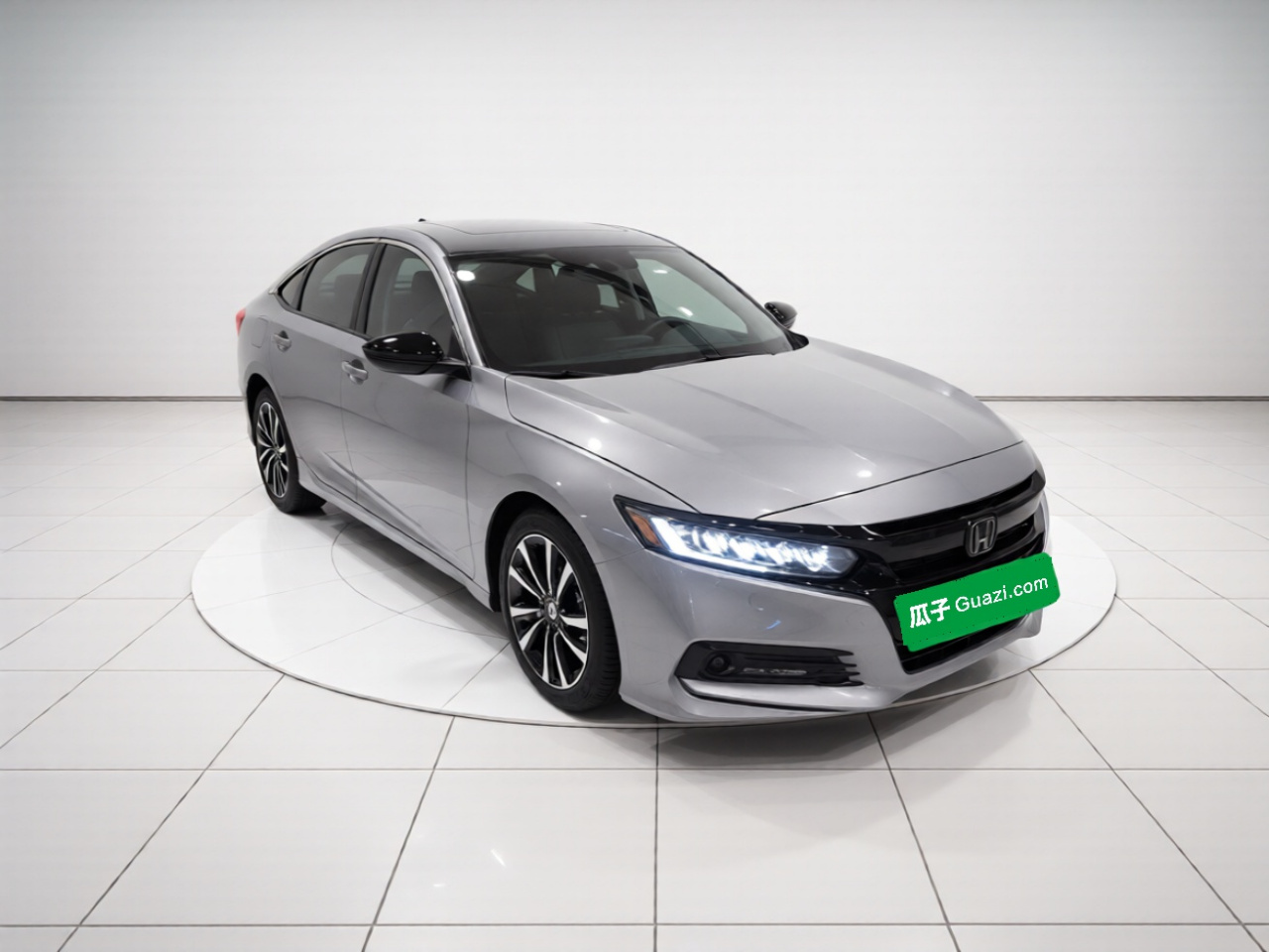 Accord 2018 260TURBO Elite China VI photo 3