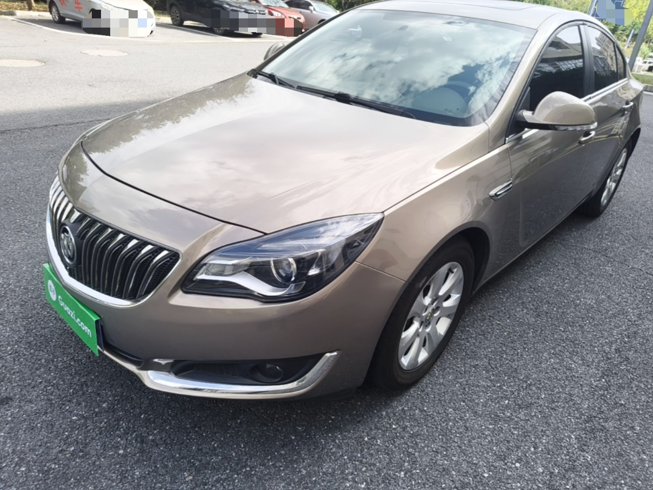 Regal 2015 2.0L Leading Fashion