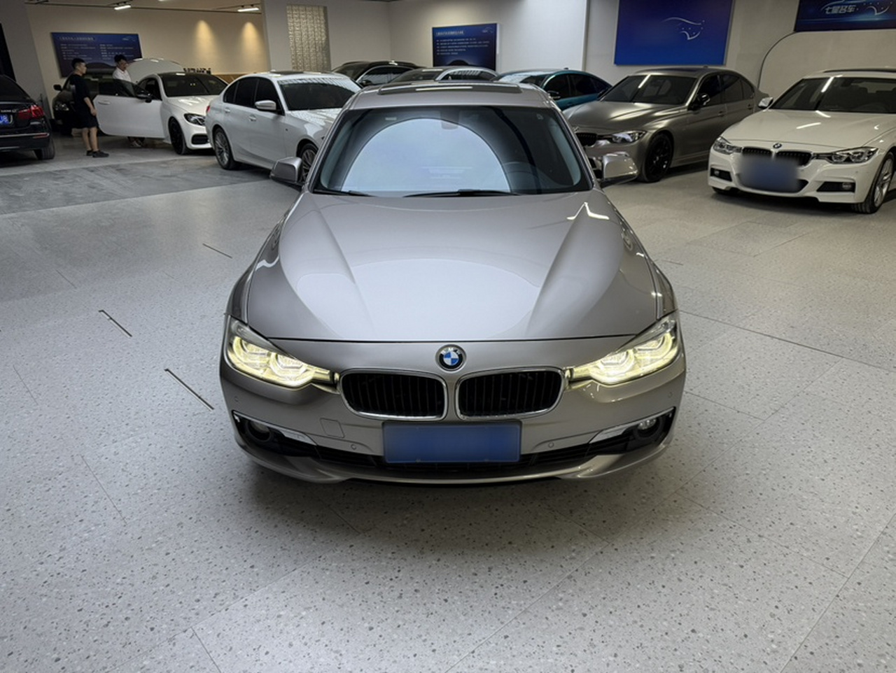 3 Series 2016 320Li Progressive photo 3