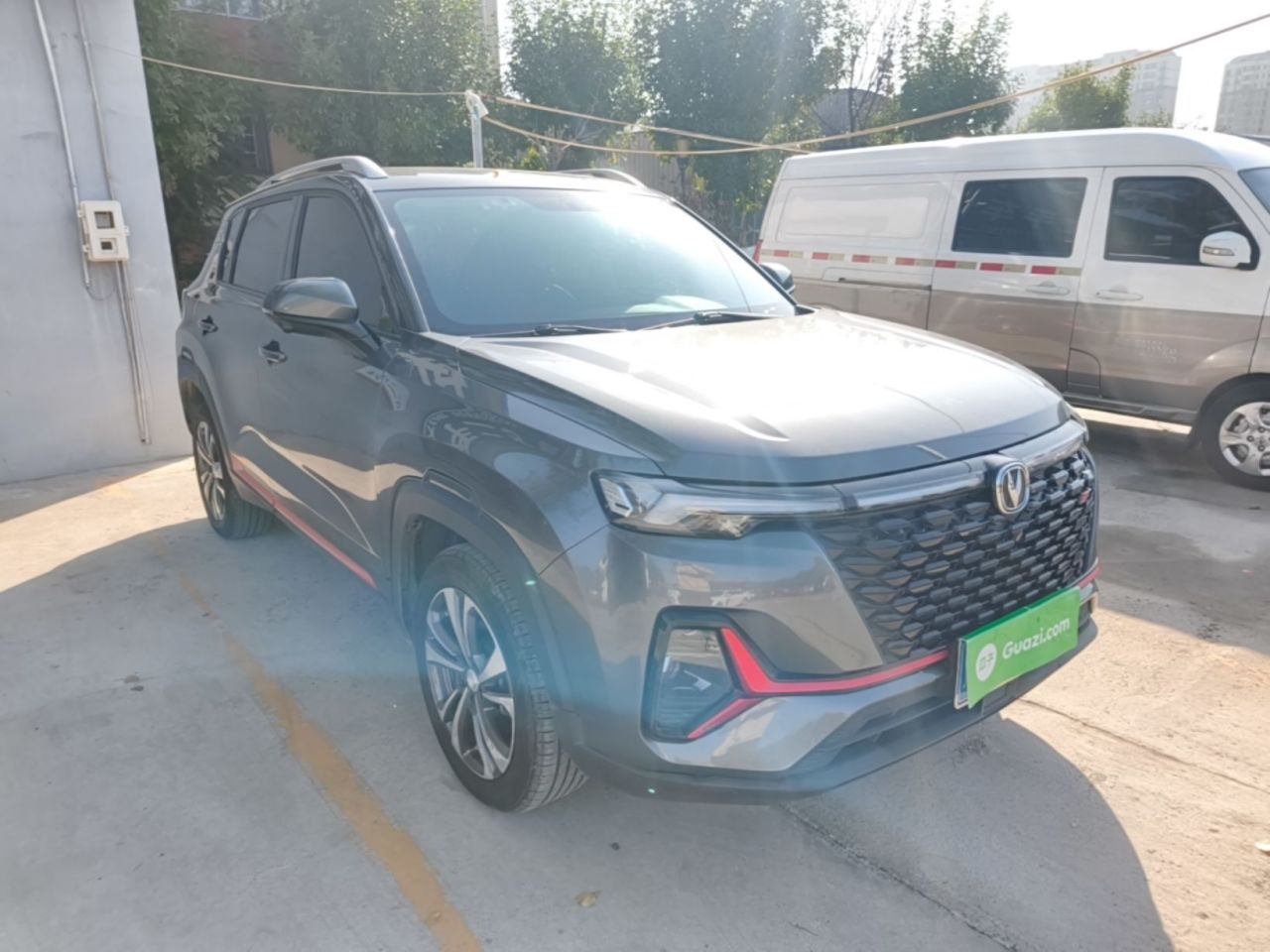 CS35PLUS 2021 Facelift NE 1.4T DCT Luxury photo 3