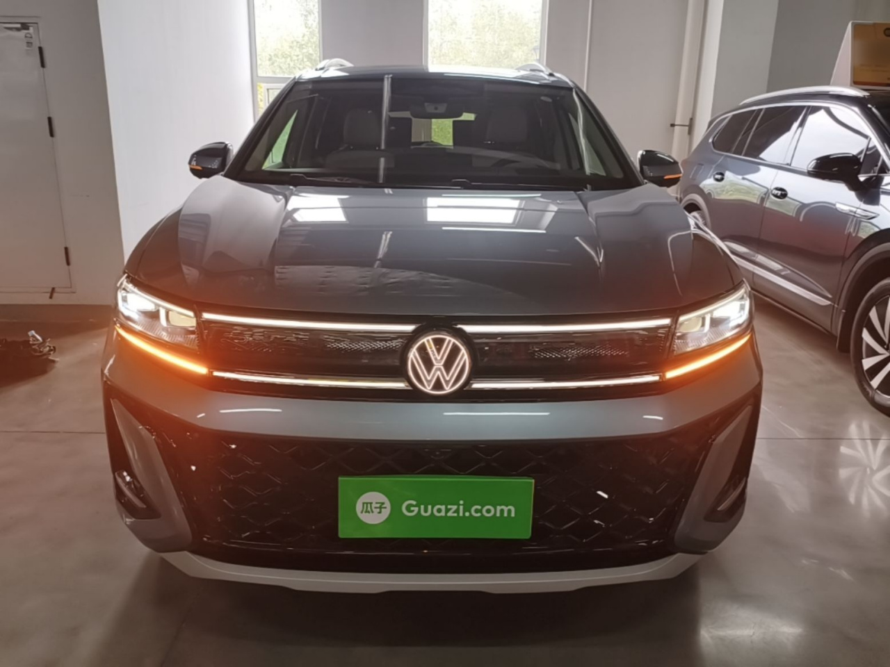 2026 450TSI AWD Flagship 6-Seater
