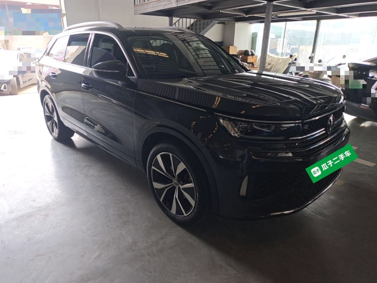 2023 380TSI AWD R-Line Launch Edition photo 3