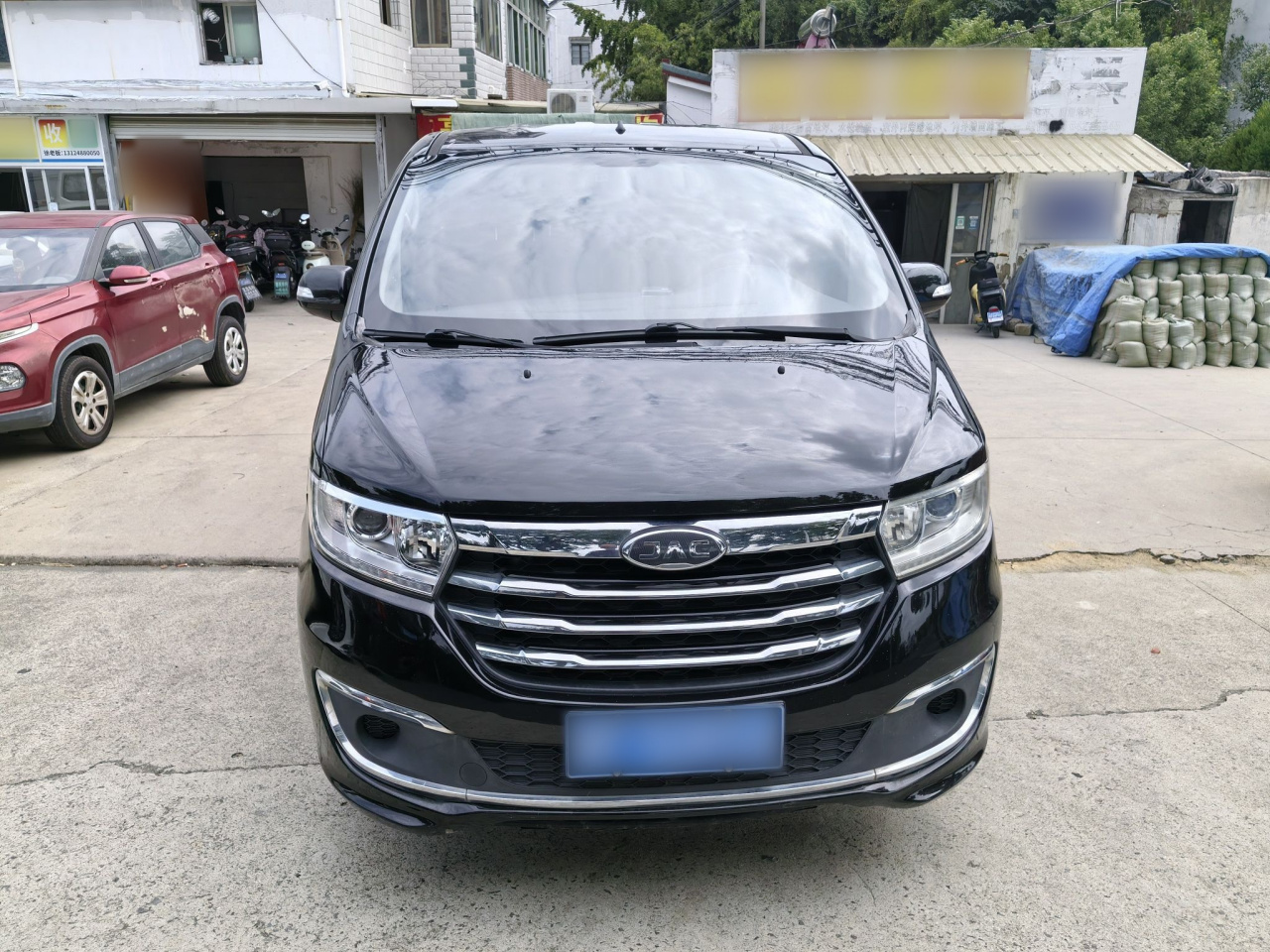 Refine M3 2019 PLUS 1.8L Luxury photo 3