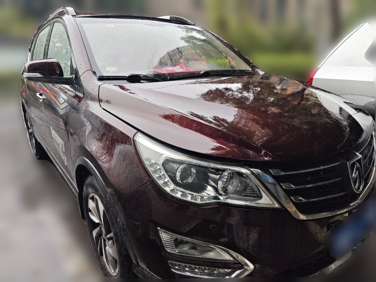 560 2015 1.8L MT Luxury photo 3