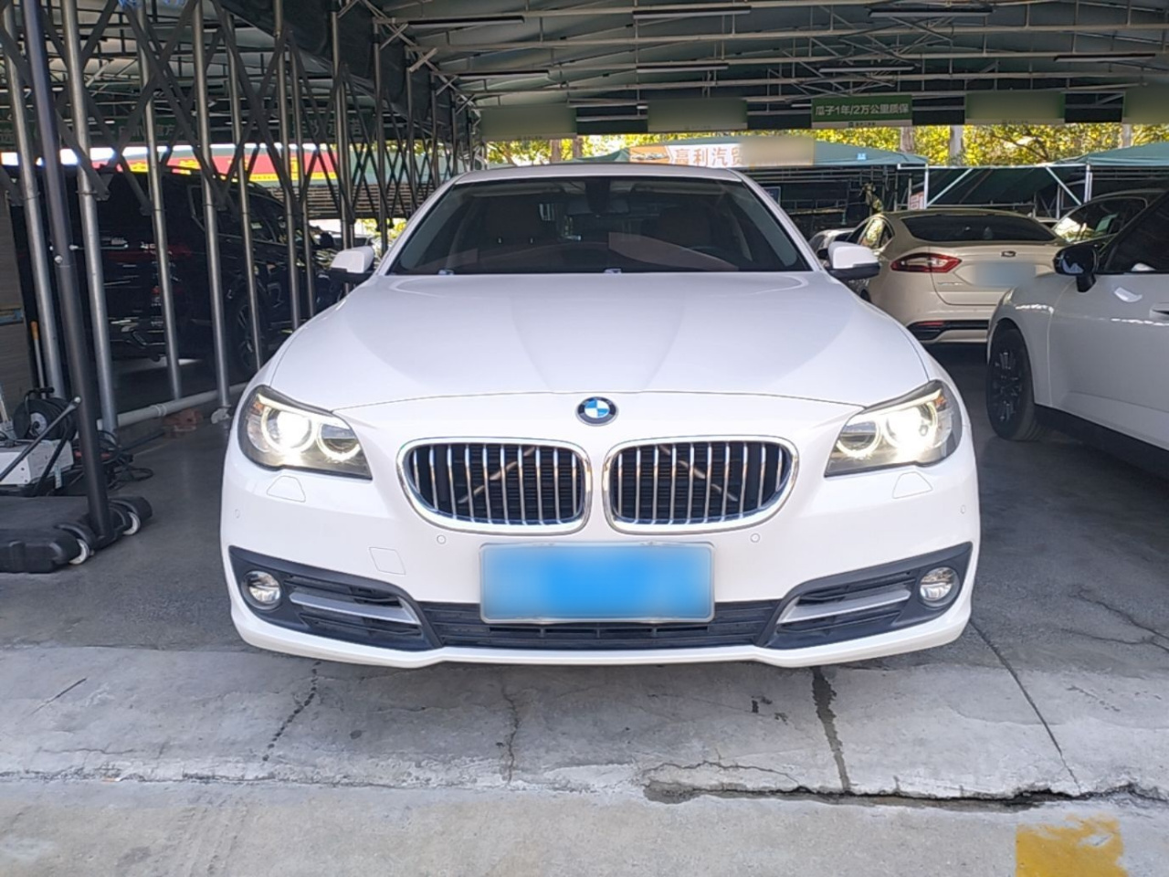 5 Series 2014 520Li photo 2