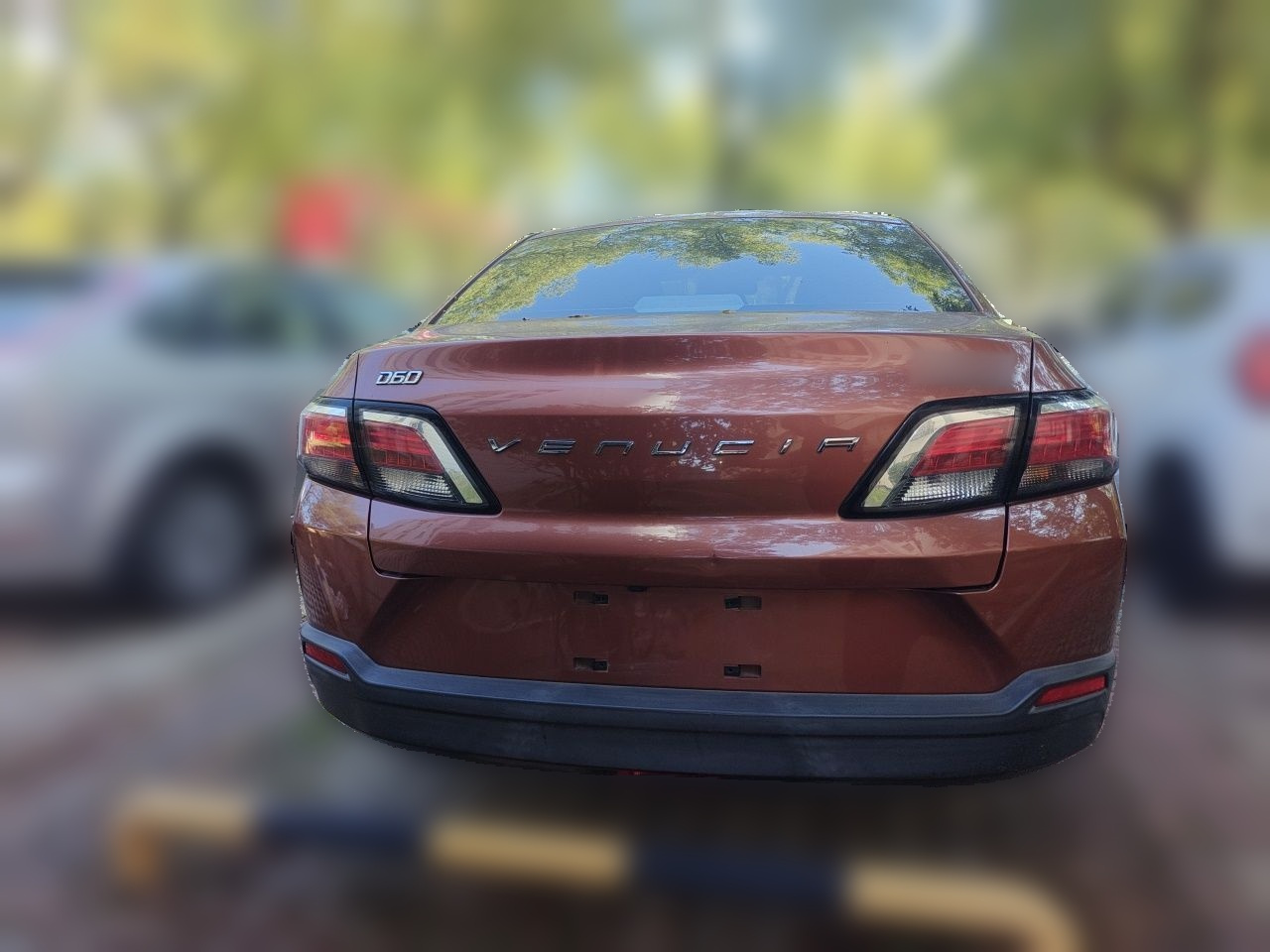 D60 2018 1.6L MT Connected Elite photo 5