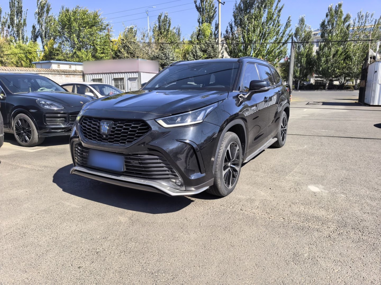 Crown 2022 2.5L HEV AWD Premium