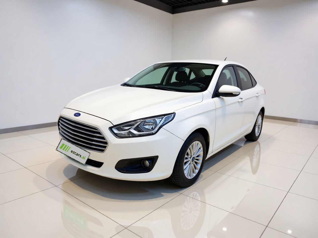 Escort 2015 1.5L AT Comfort