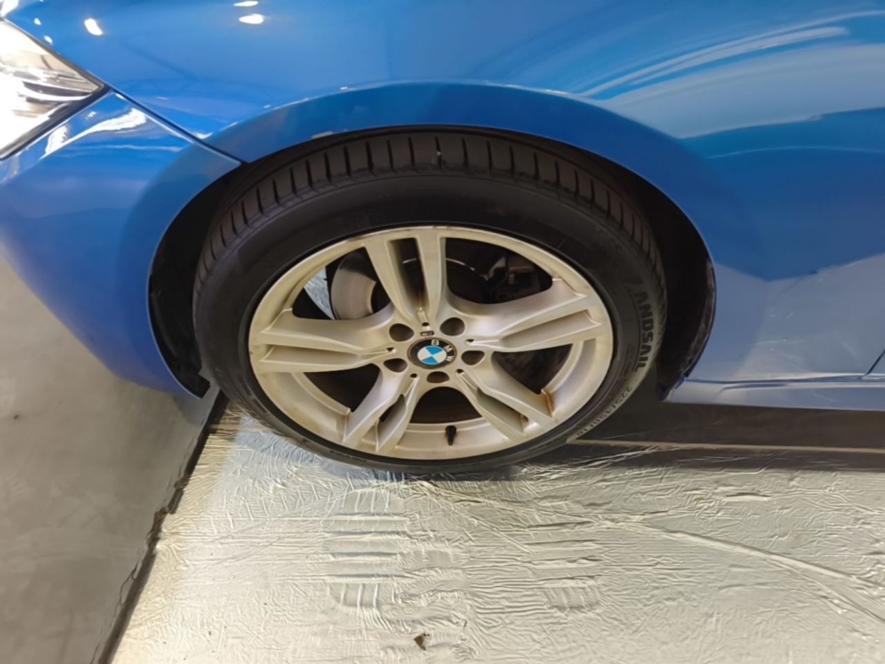 3 Series 2018 320Li Leading M Sport Package photo 2