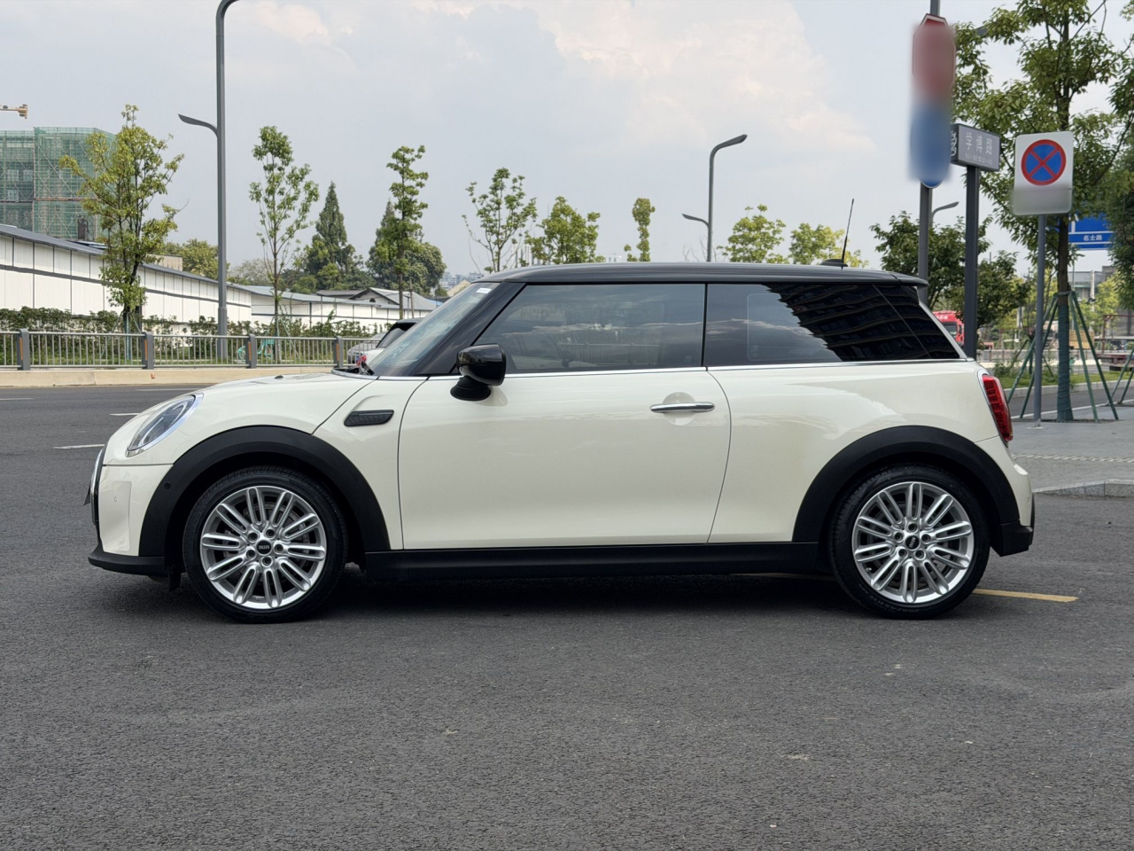 2022 Facelift 1.5T COOPER Classic photo 4