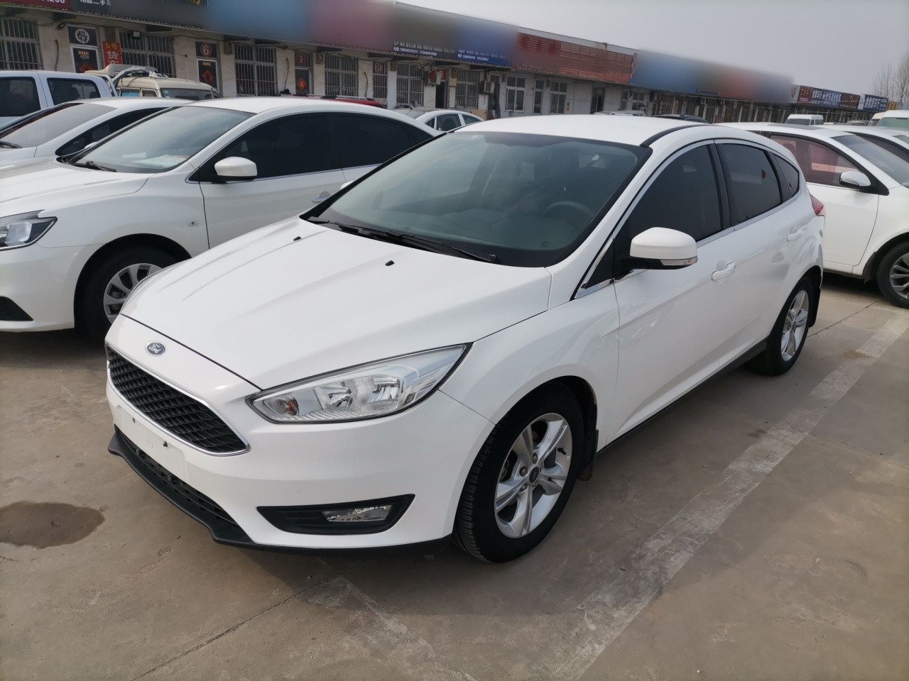 Focus 2017 Hatchback 1.6L AT Comfort