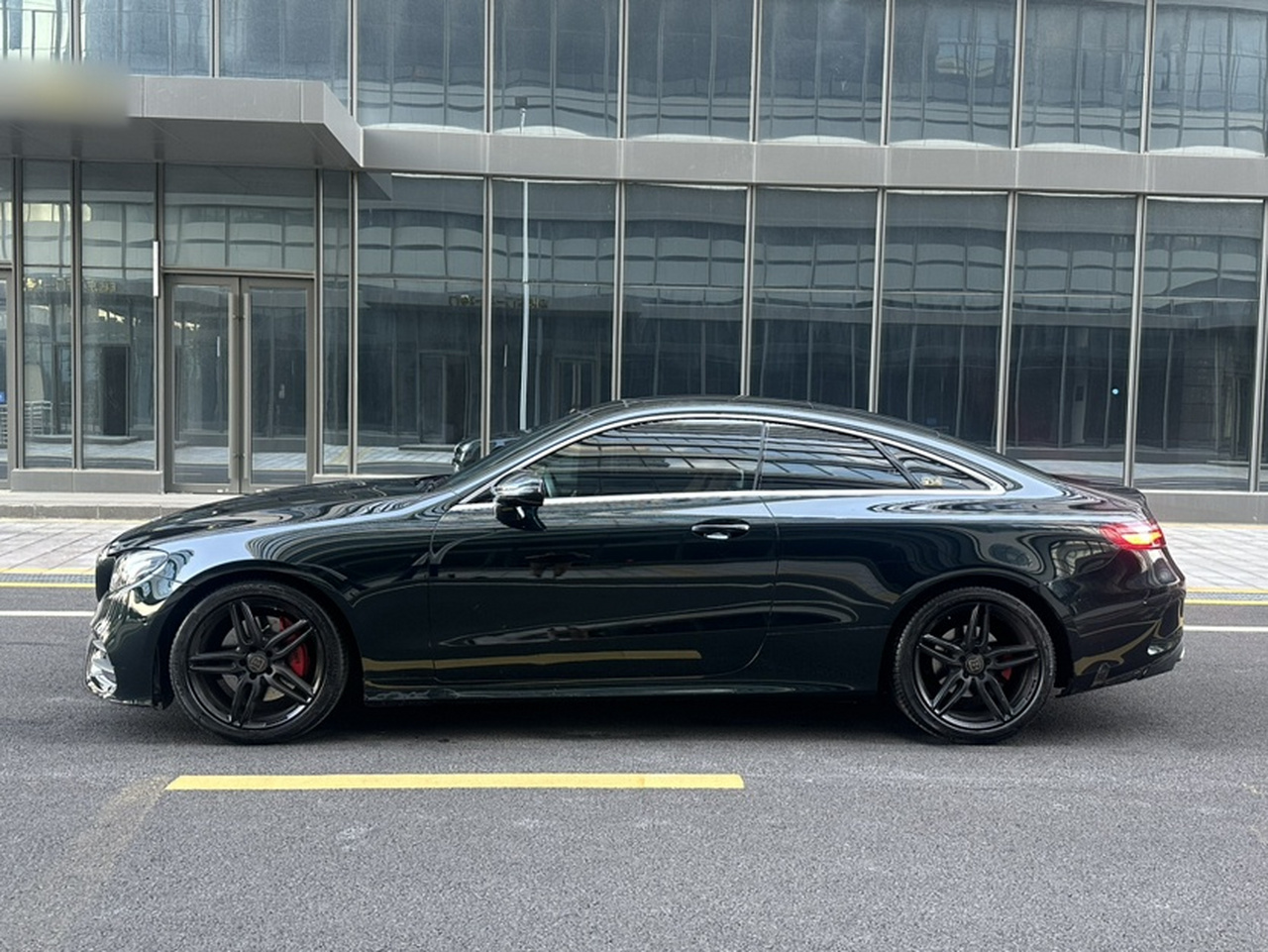 E-Class Imported 2019 E 200 Coupe photo 2
