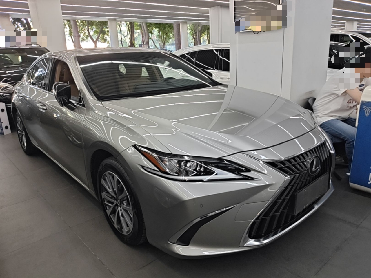 ES 2021 200 Luxury photo 3