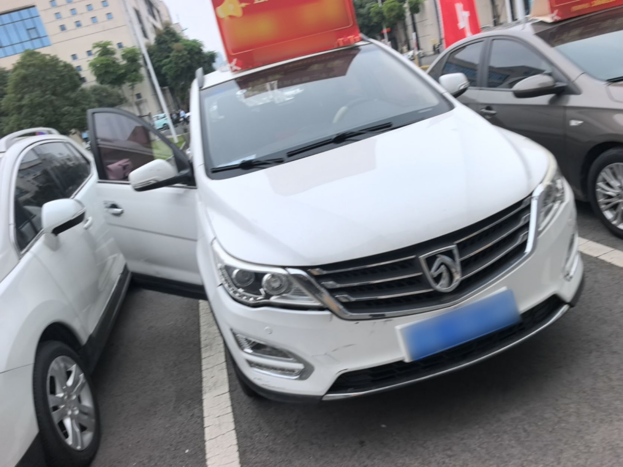 560 2016 1.5T MT Luxury photo 3