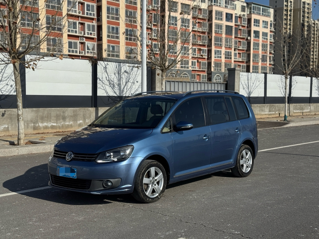 2013 1.4T DSG Comfort 5-Seater