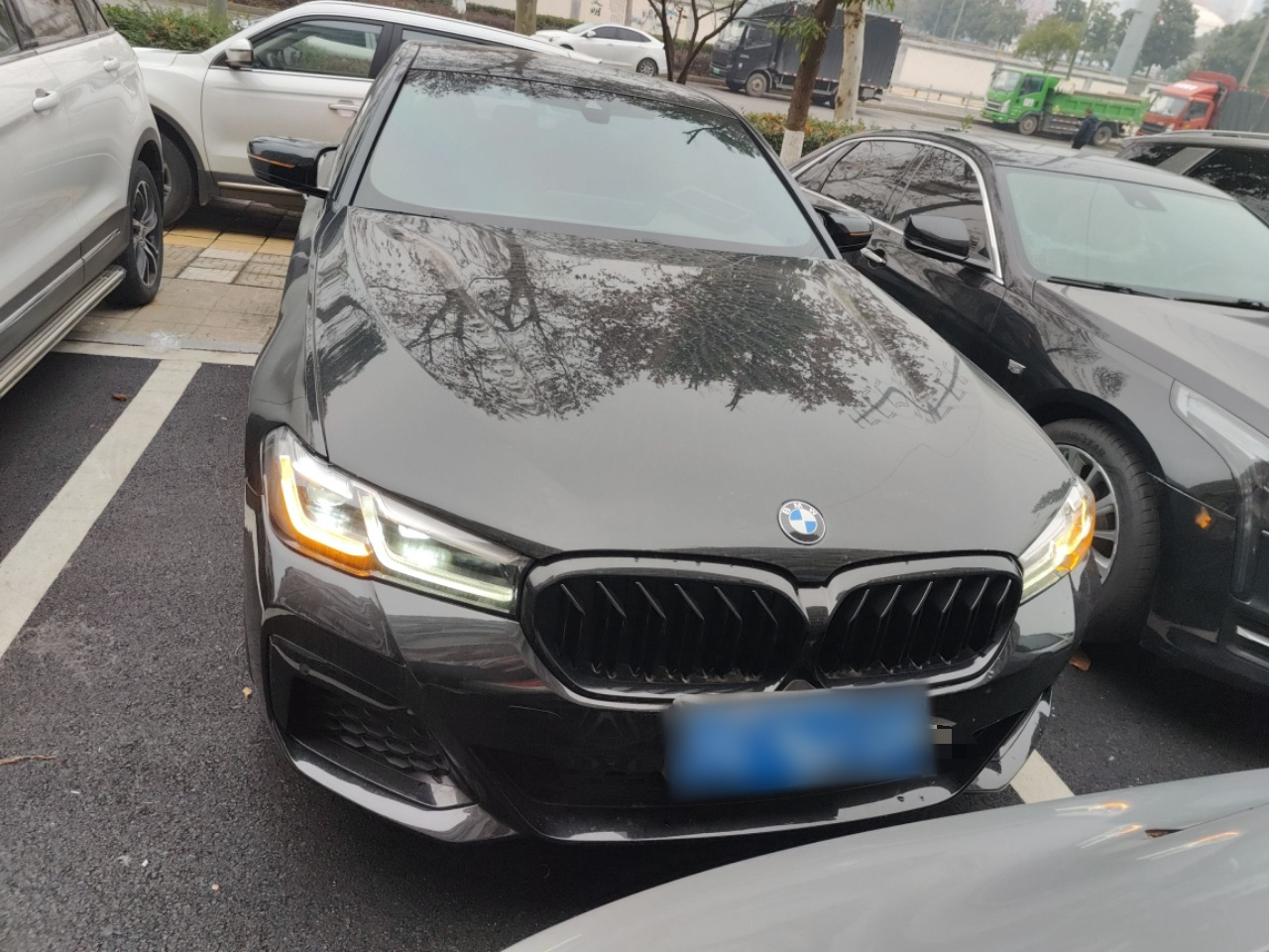 5 Series 2022 Facelift 530Li Leading M Sport Package photo 2
