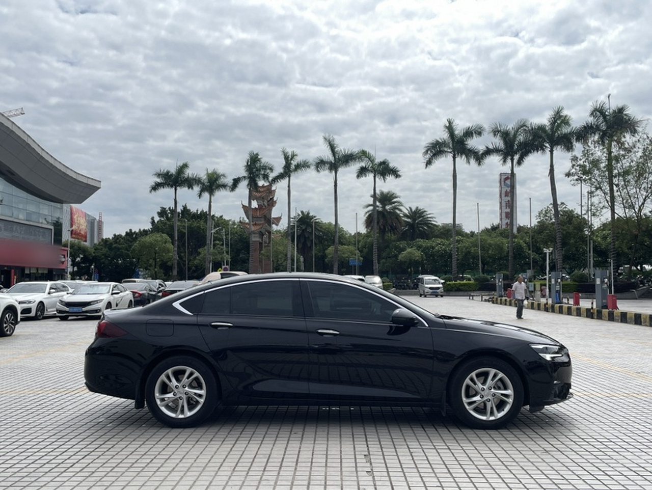Regal 2023 552T Smart photo 3