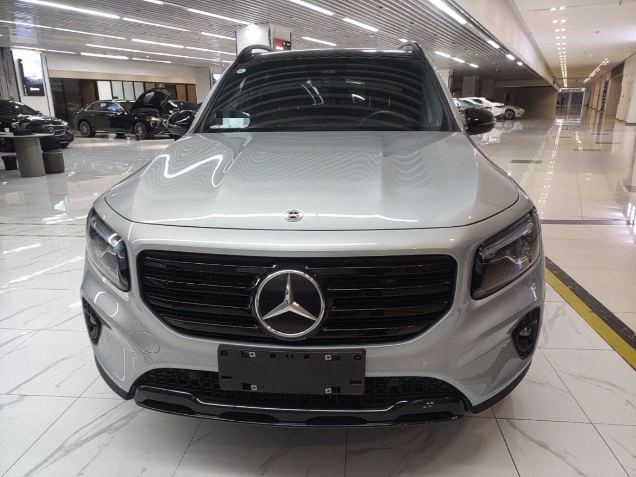 GLB 2024 GLB 220 4MATIC photo 2