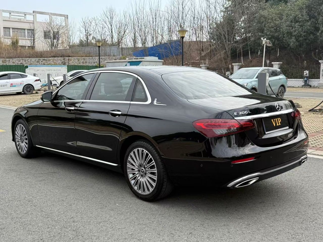 E-Class 2022 Facelift E 300 L Fashion photo 4