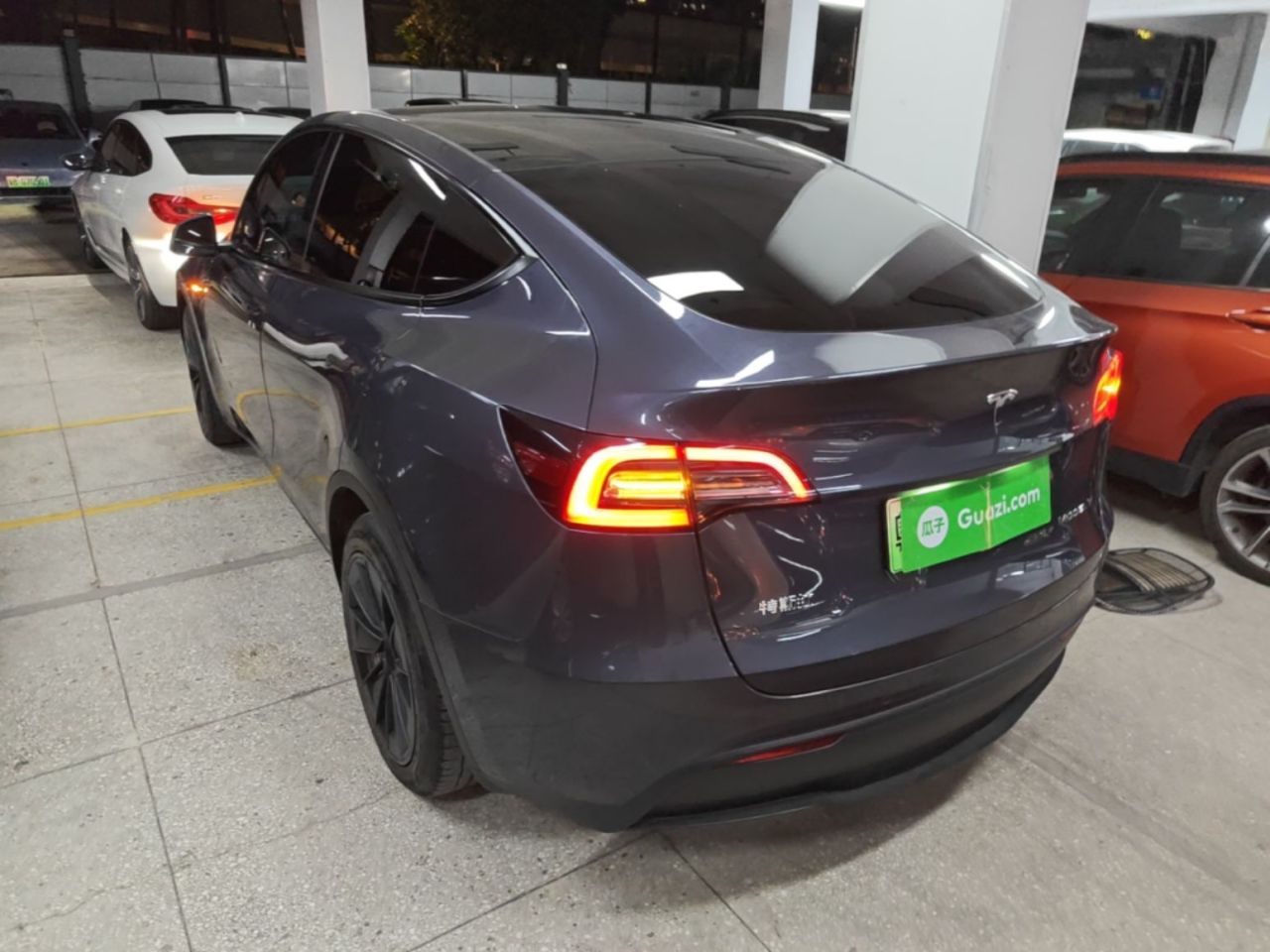 Model Y 2021 Standard Range RWD photo 4