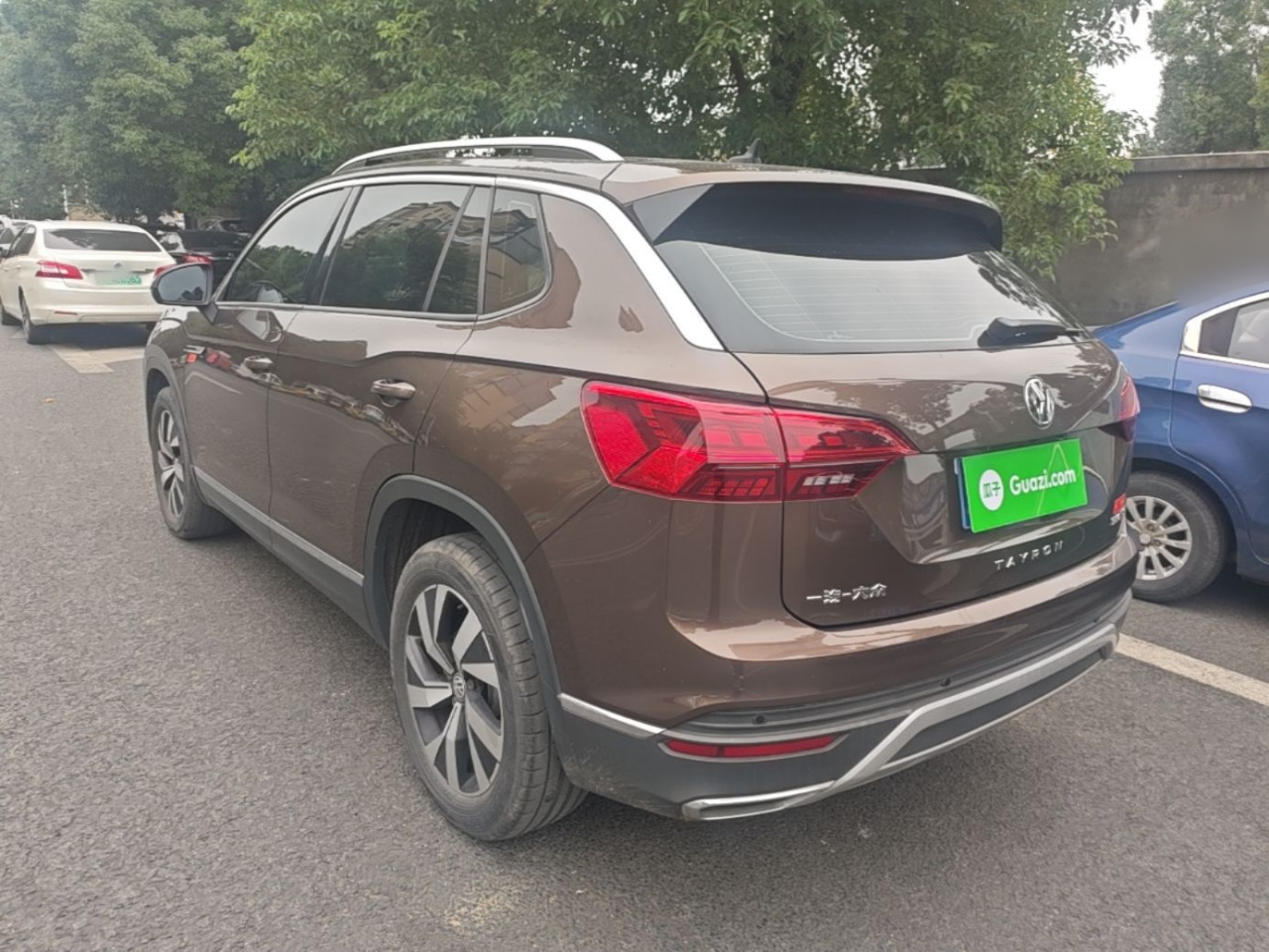 Tayron 2020 330TSI RWD Luxury Connected photo 4