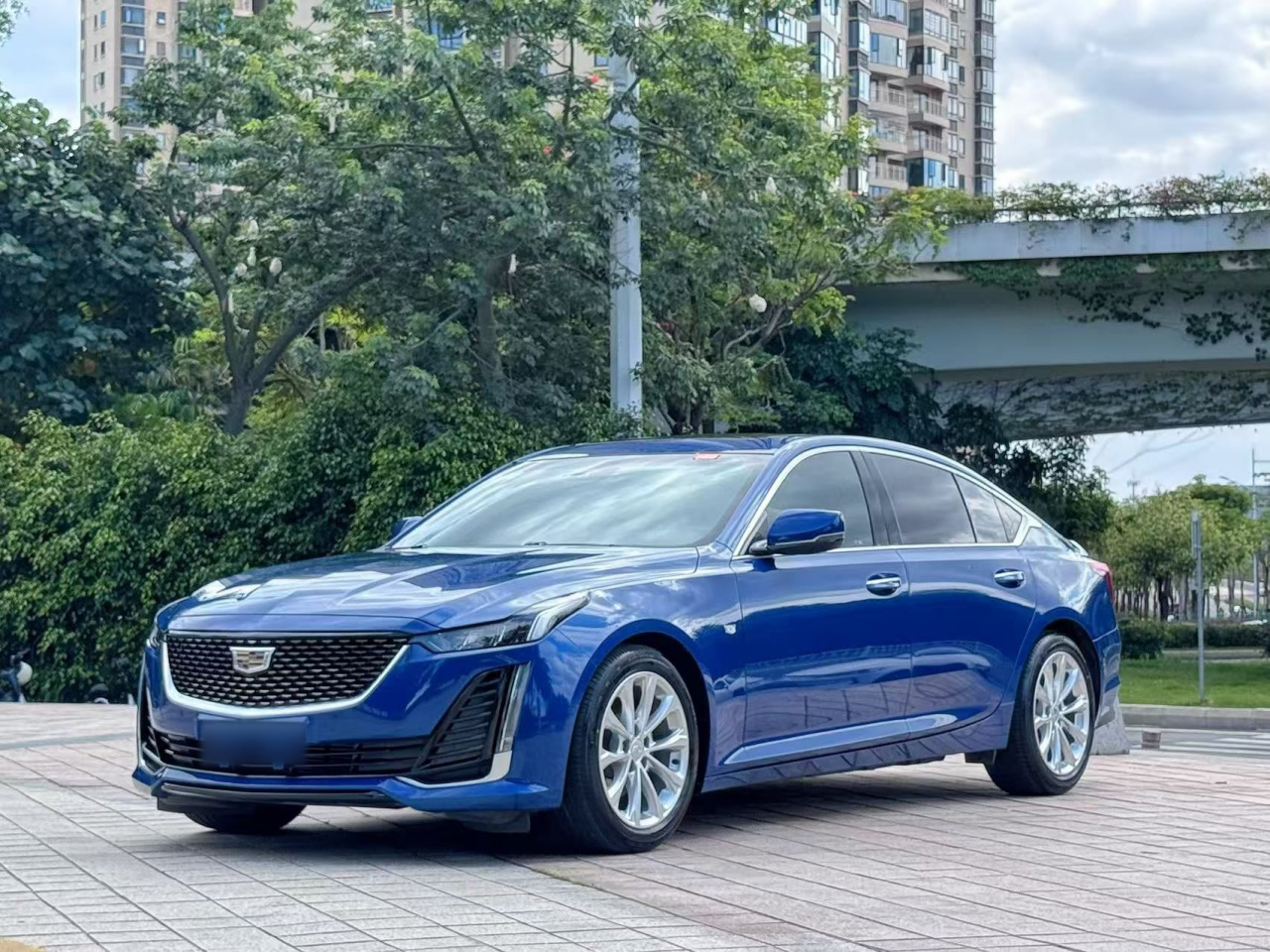 CT5 2021 28T Luxury