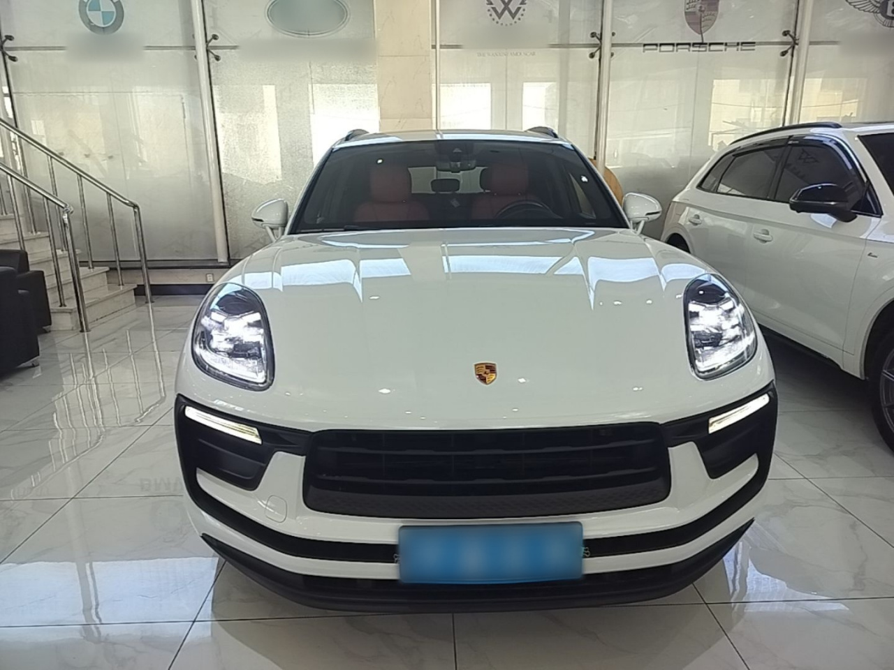 2022 Macan 2.0T photo 2