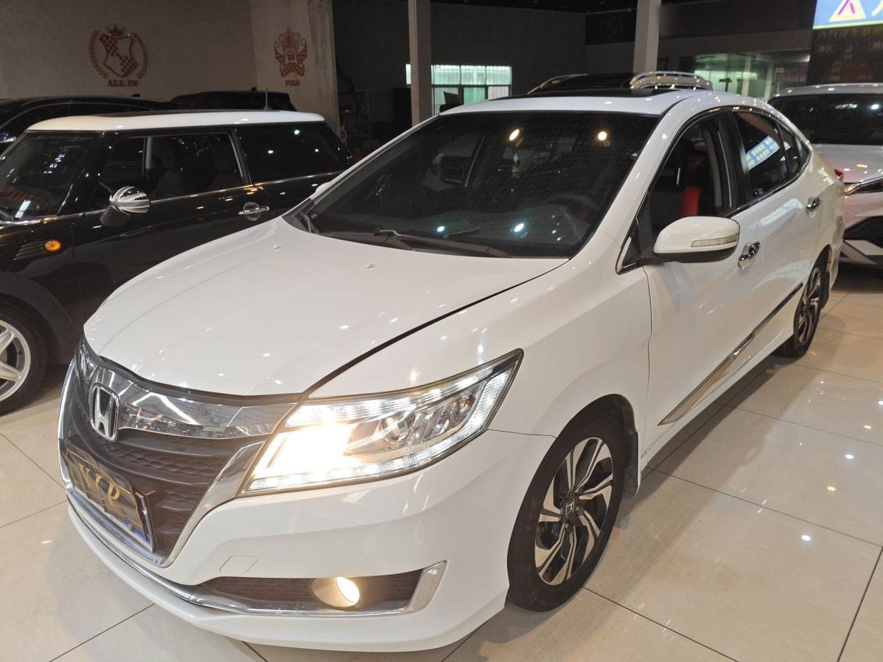 Crider 2016 1.8L CVT Luxury
