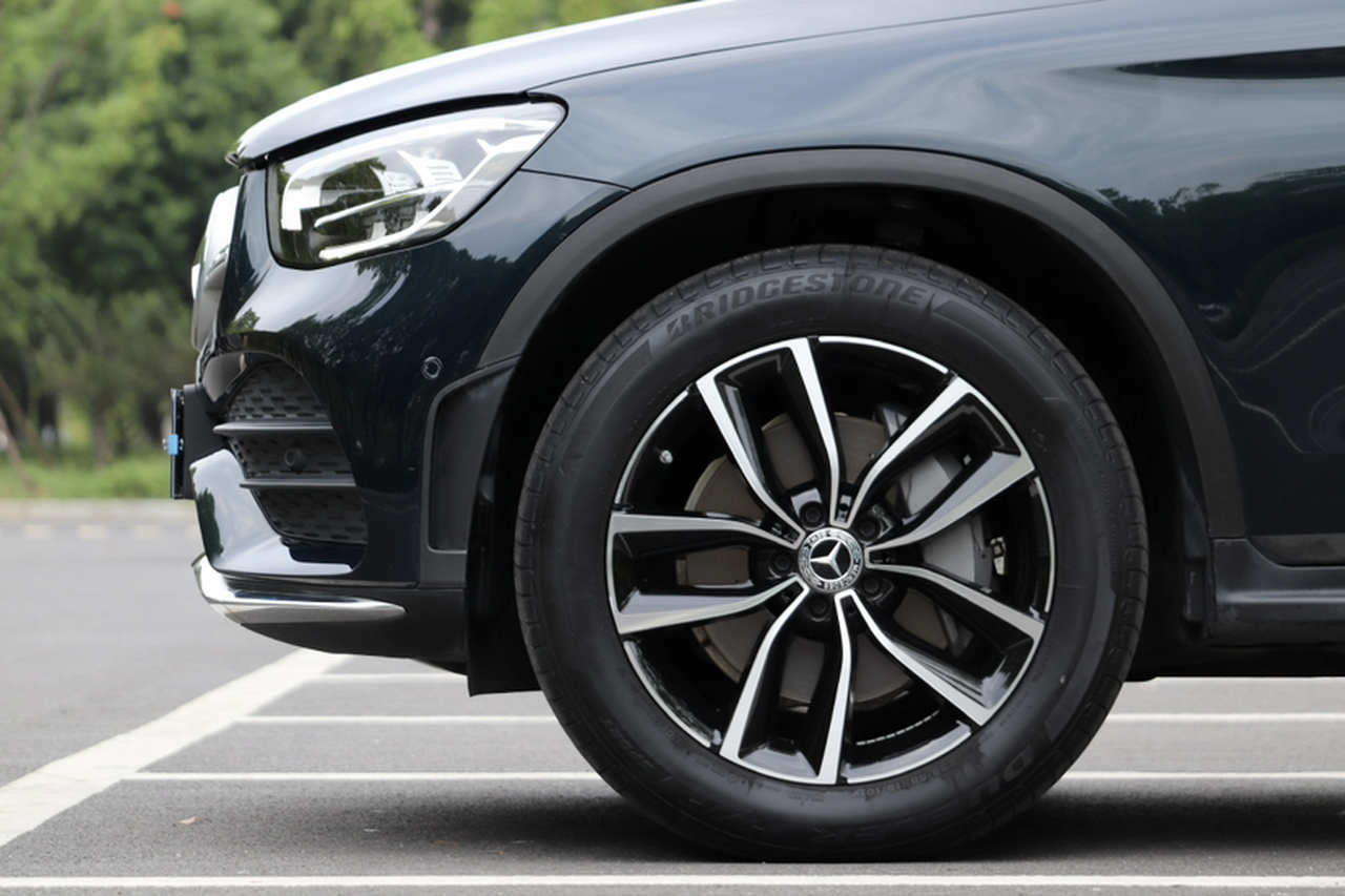 GLC 2022 GLC 300 L 4MATIC Dynamic photo 2