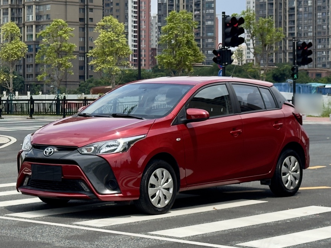 YARiS L 2021 1.5L CVT Leading