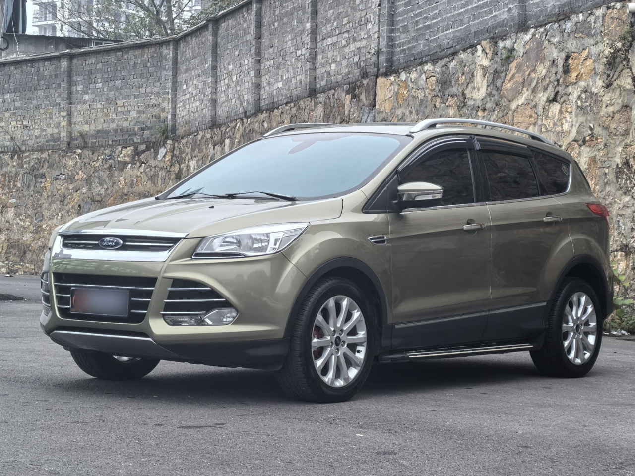 Kuga 2015 1.5L GTDi AWD Elite