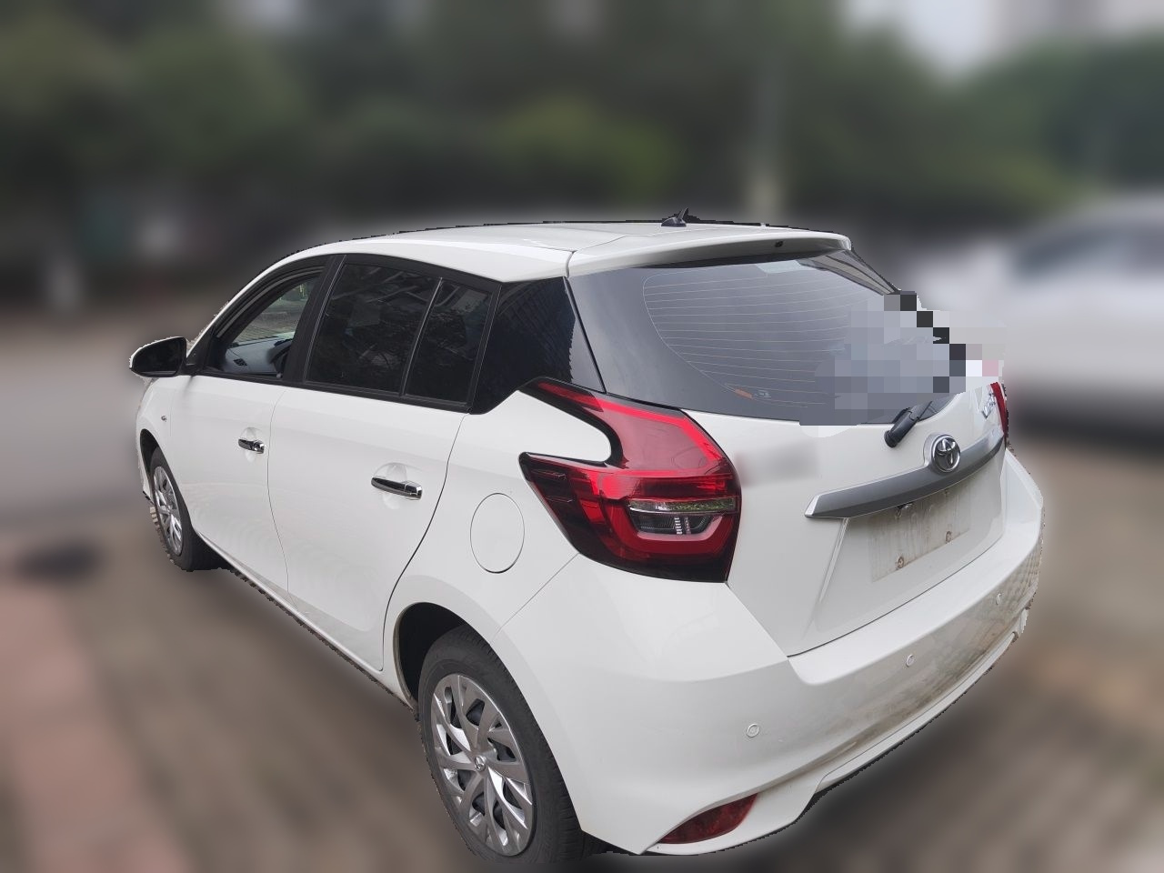 Vios FS 2022 1.5L 20 Anniversary Edition photo 4