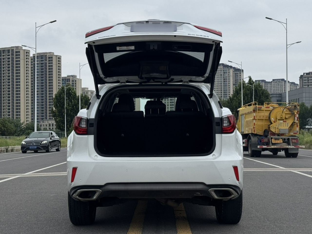 RX 2016 300 AWD Elegant China V photo 3