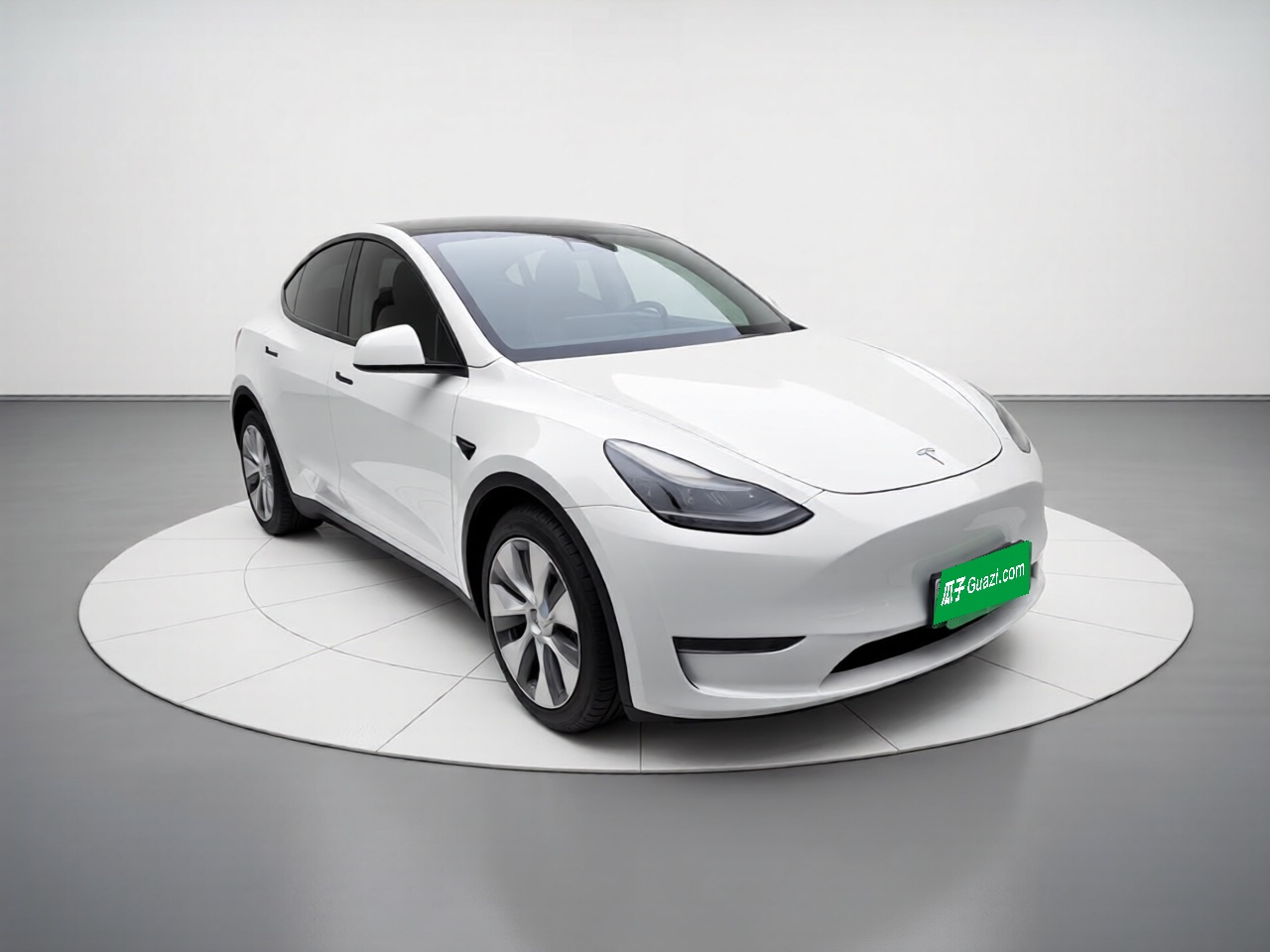 Model Y 2021 Standard Range RWD photo 3