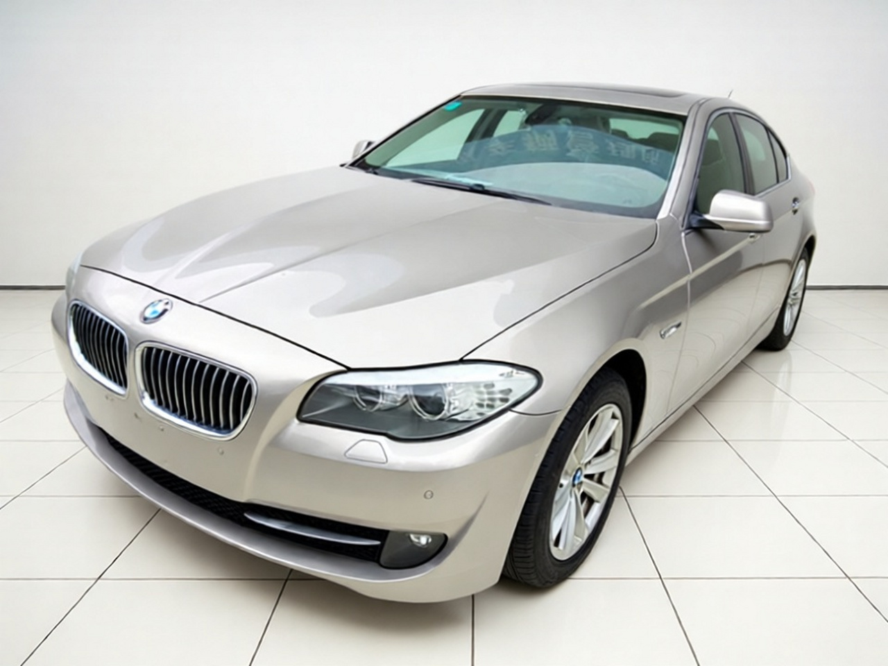 5 Series 2013 525Li Leading