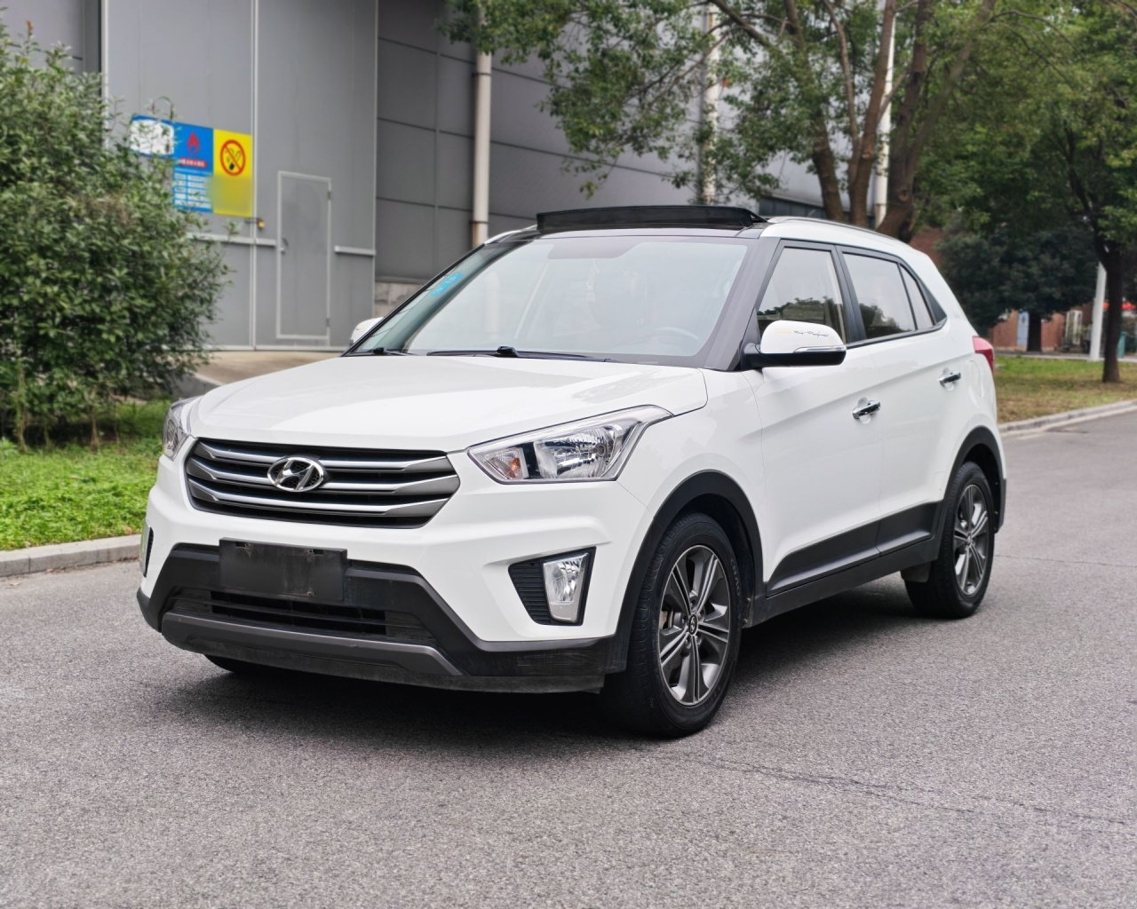 ix25 2015 1.6L AT RWD Smart GLS